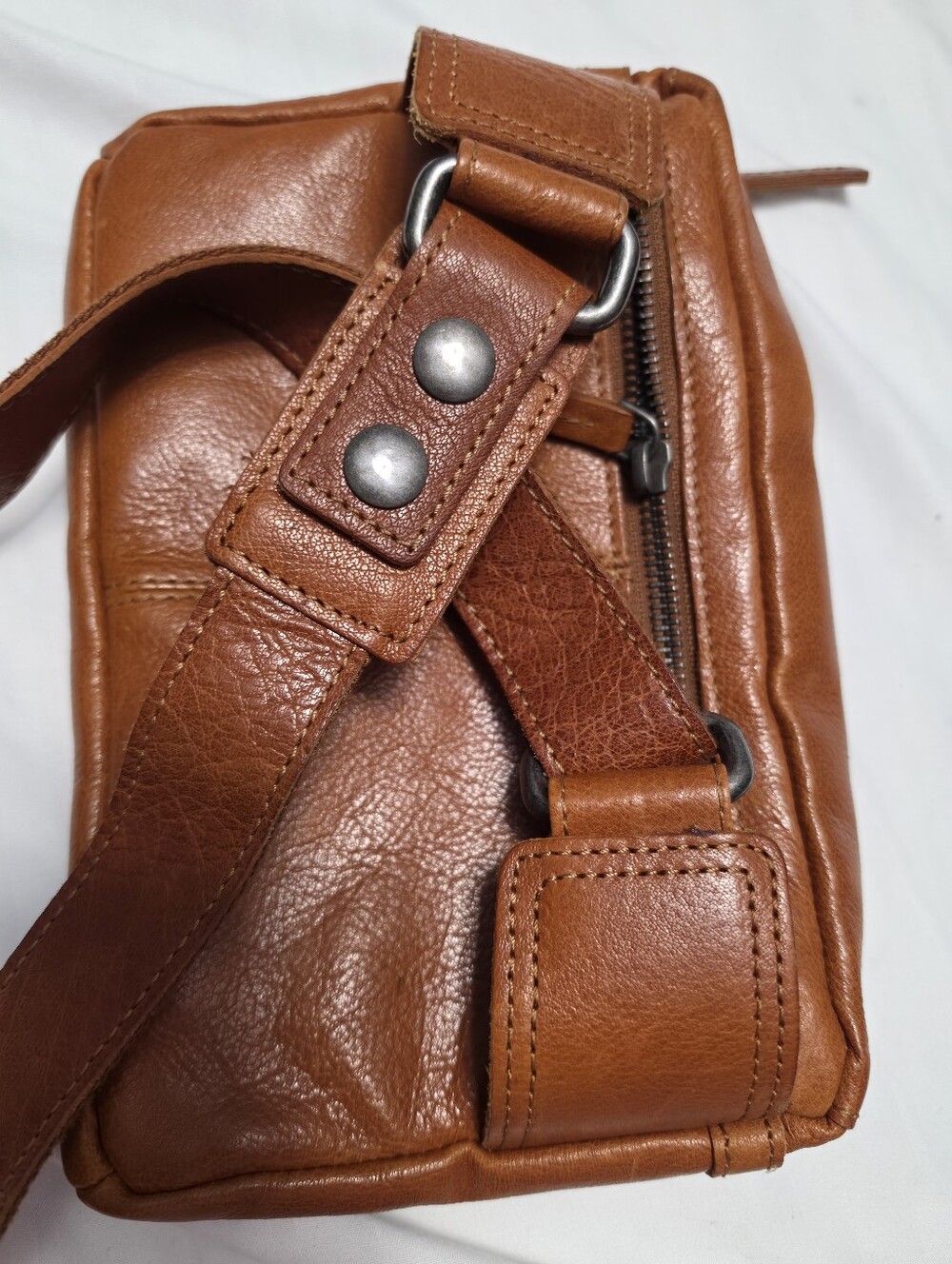 Spikes & Sparrow Brown Leather Crossbody Bag - Picture 3 of 7